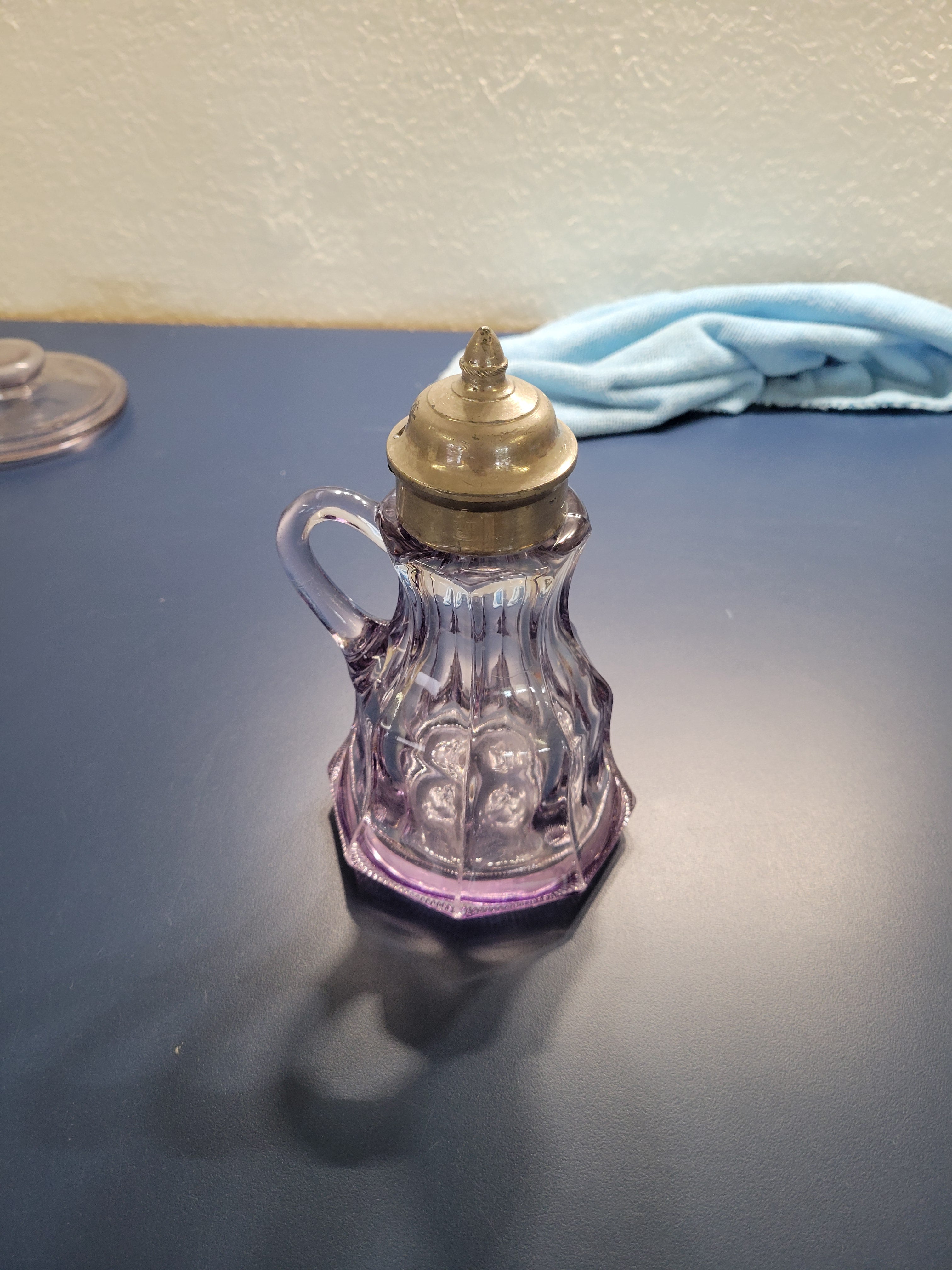 Antique EAPG Sun-Purpled Syrup Pitcher – Ribbed Glass with Metal Flip Lid (c. 1890)