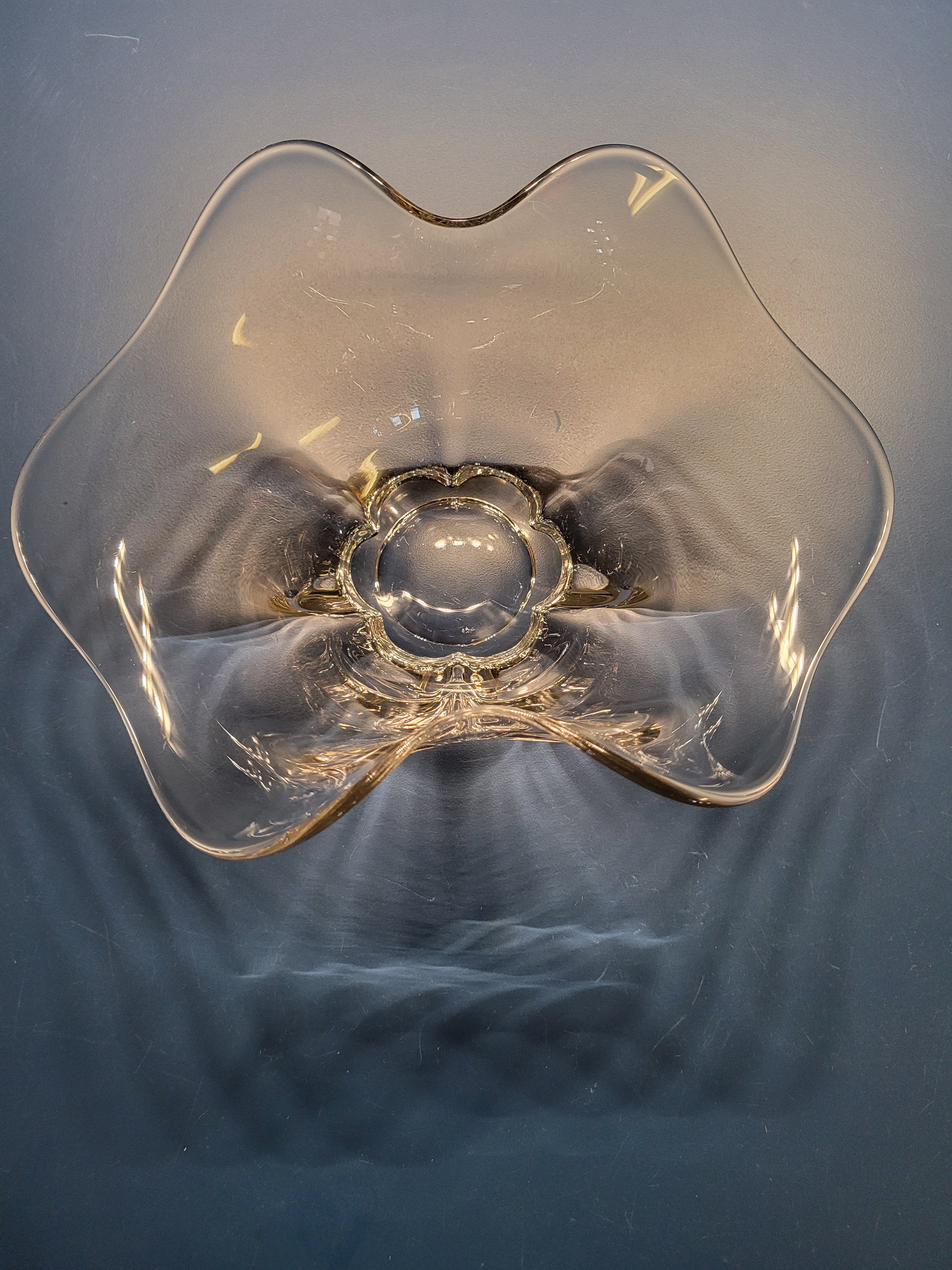 ✨ Vintage Mid-Century Clear Glass Freeform Wavy Bowl – 10" Candy/Nut/Centerpiece Dish ✨