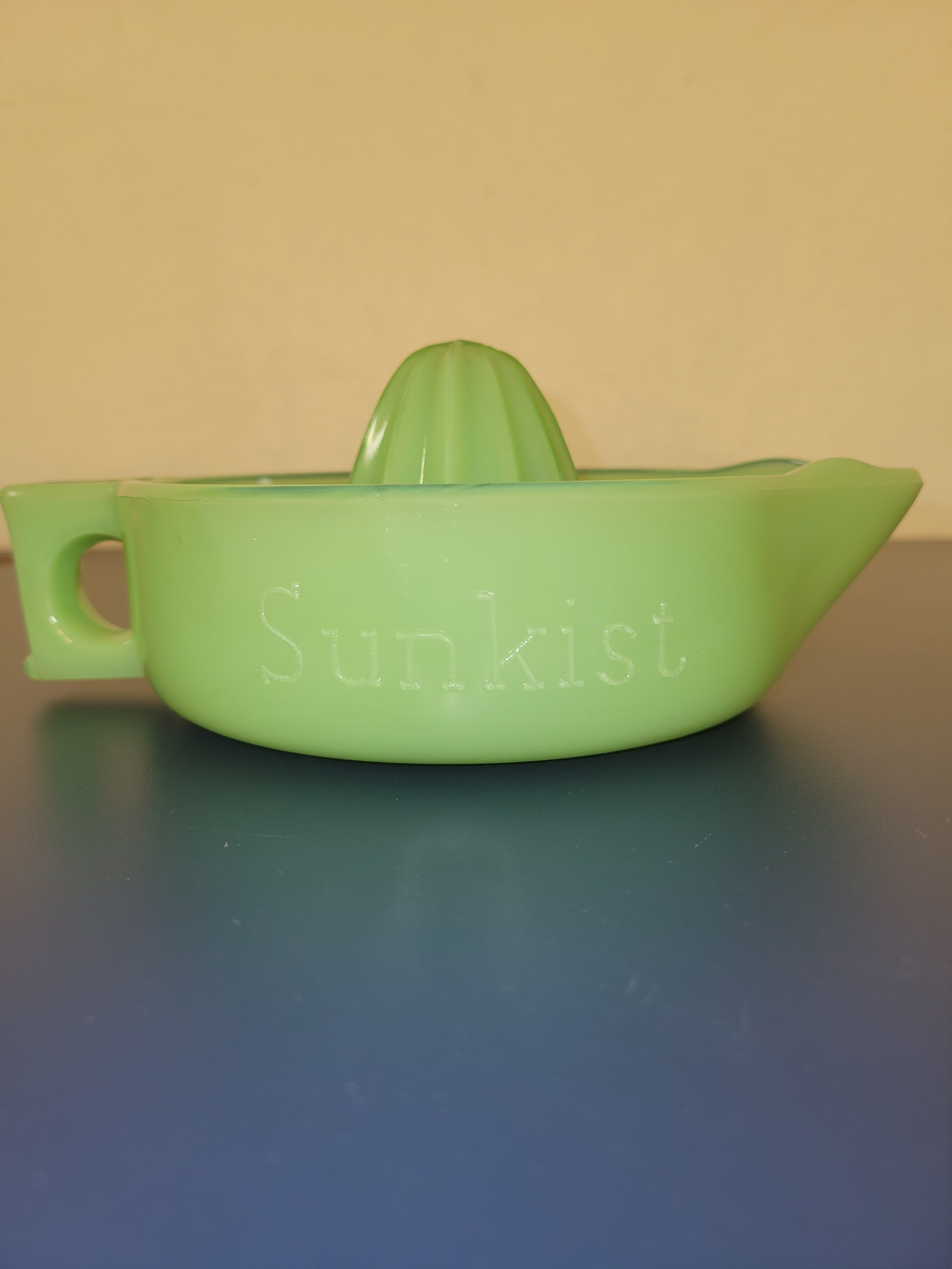 A Glowing Piece of Americana: Vintage McKee Sunkist Reamer Authentic Jadeite Uranium Glass