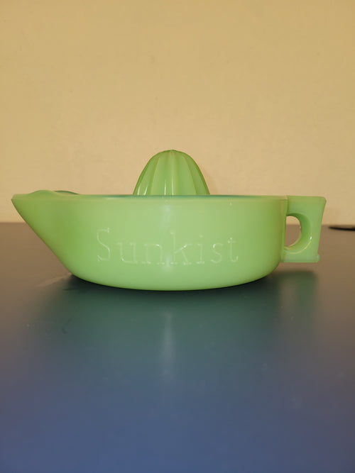 A Glowing Piece of Americana: Vintage McKee Sunkist Reamer Authentic Jadeite Uranium Glass