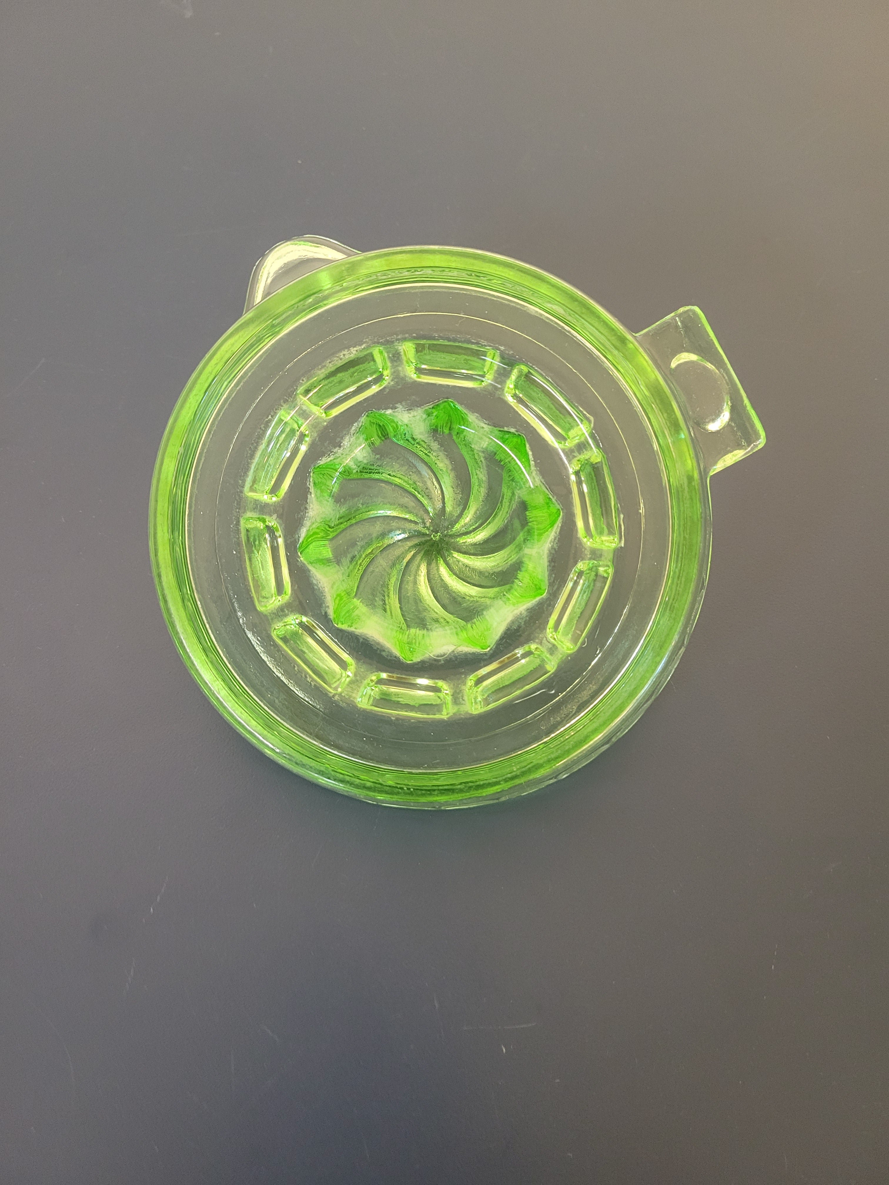 Vintage 1930s Uranium Glass Juicer